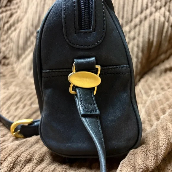 Vintage Etienne Aigner Black Leather Crossbody Purse - Picture 3 of 9